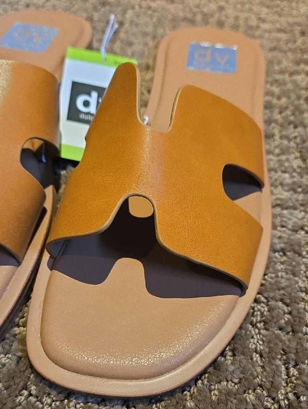 NWT Dolce Vita Tan " H Band" Tan Slide Sandals - Picture 2 of 5